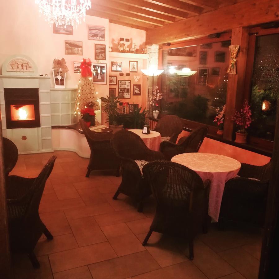 Albergo Diana Cerreto Laghi Eksteriør billede