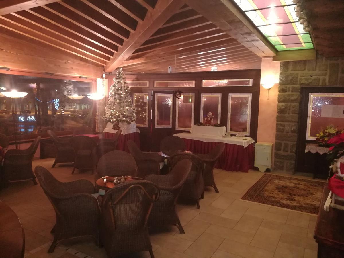 Albergo Diana Cerreto Laghi Eksteriør billede