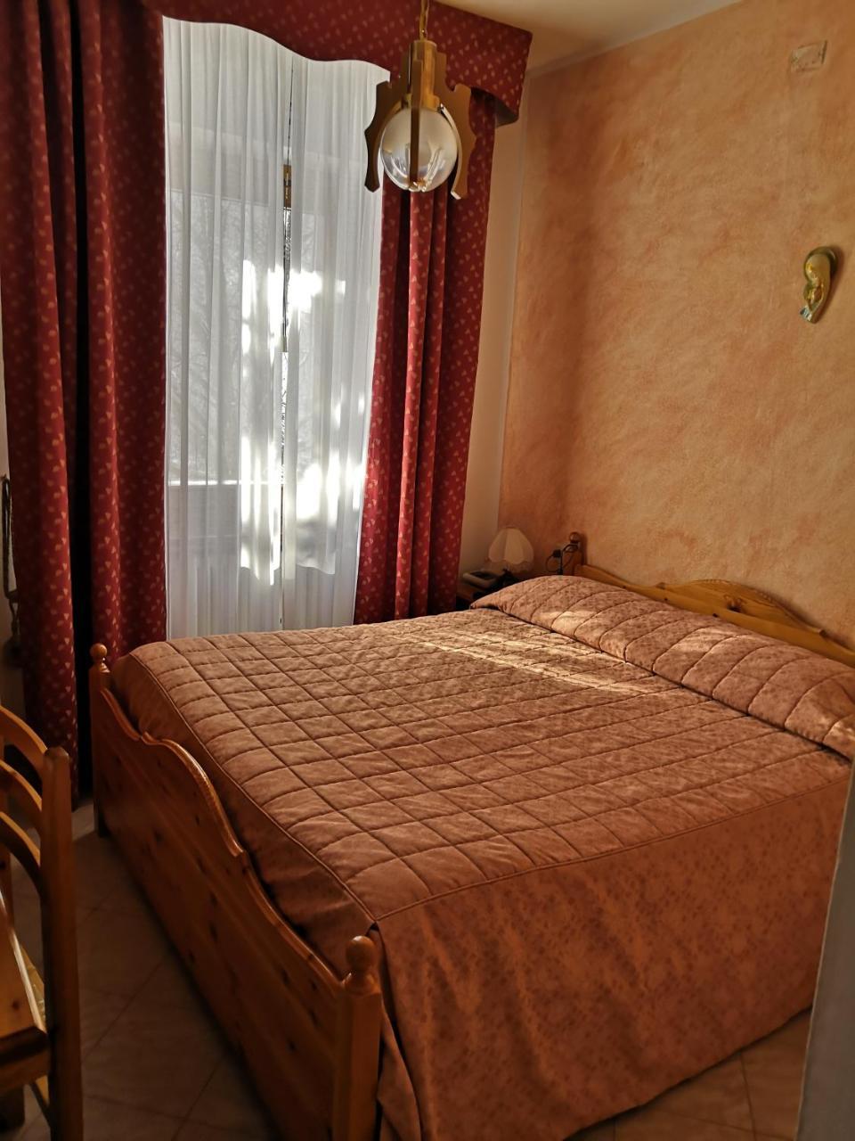 Albergo Diana Cerreto Laghi Eksteriør billede